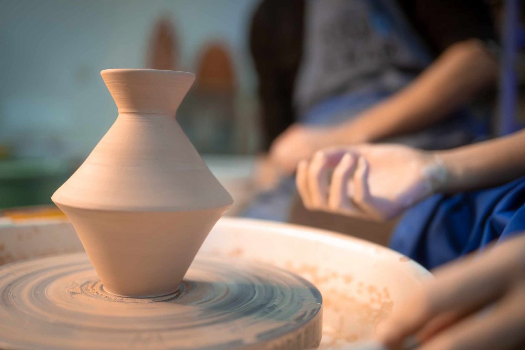 Why Clay Moisture Changes the Way a Handmade Plate or Bowl Behaves
